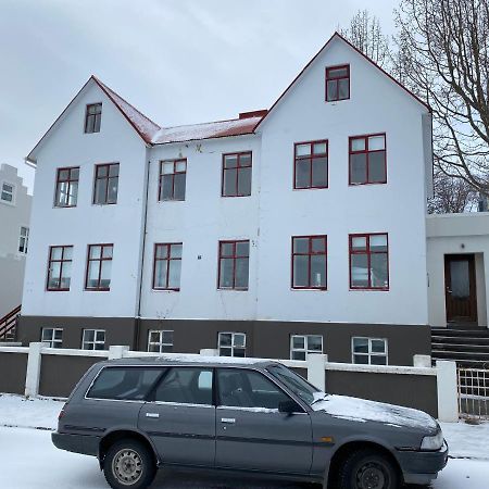 Day Dream Central Akureyri Two Bedroom Apartment Zewnętrze zdjęcie